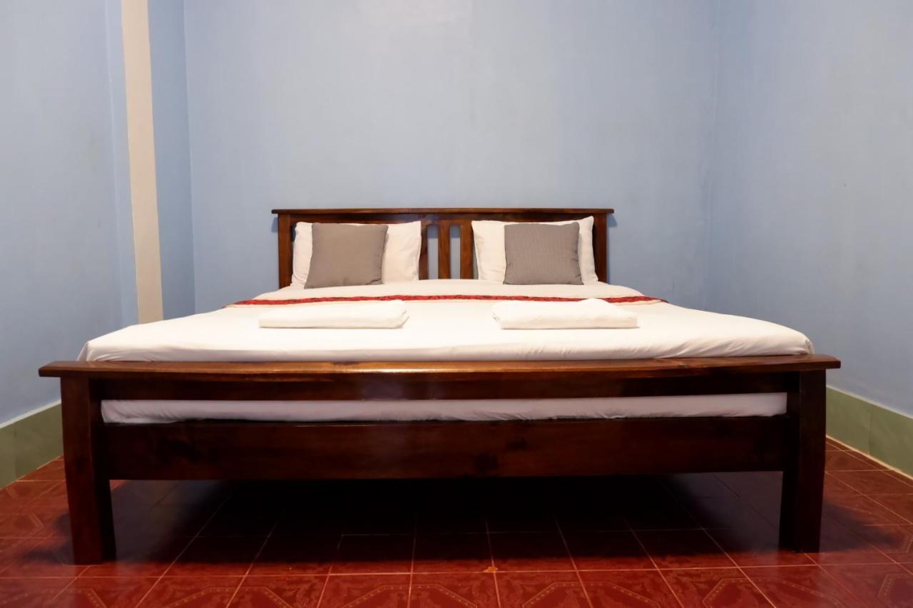 海滨小屋旅馆 Ko Lanta 外观 照片