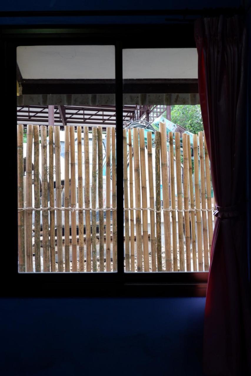 海滨小屋旅馆 Ko Lanta 外观 照片