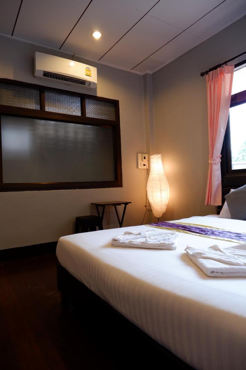 海滨小屋旅馆 Ko Lanta 外观 照片