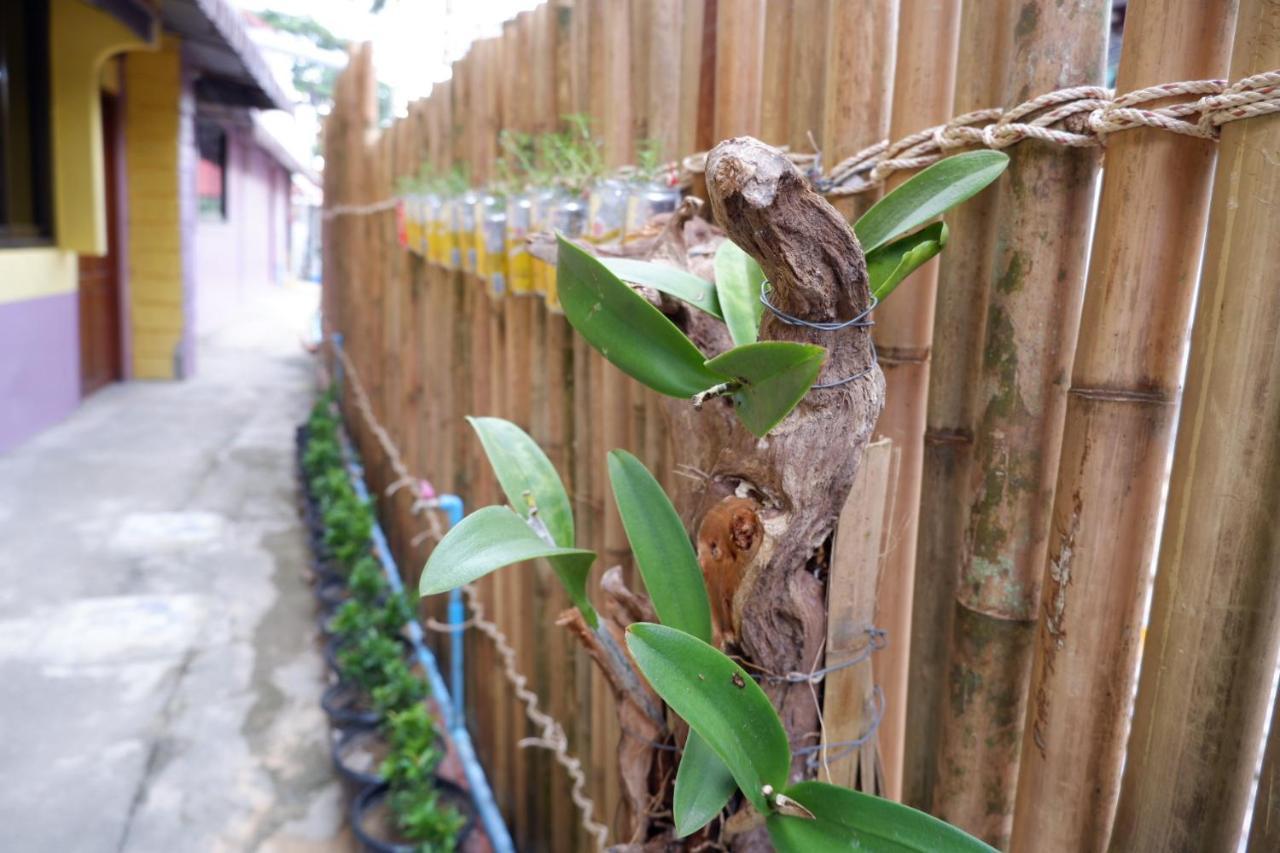 海滨小屋旅馆 Ko Lanta 外观 照片