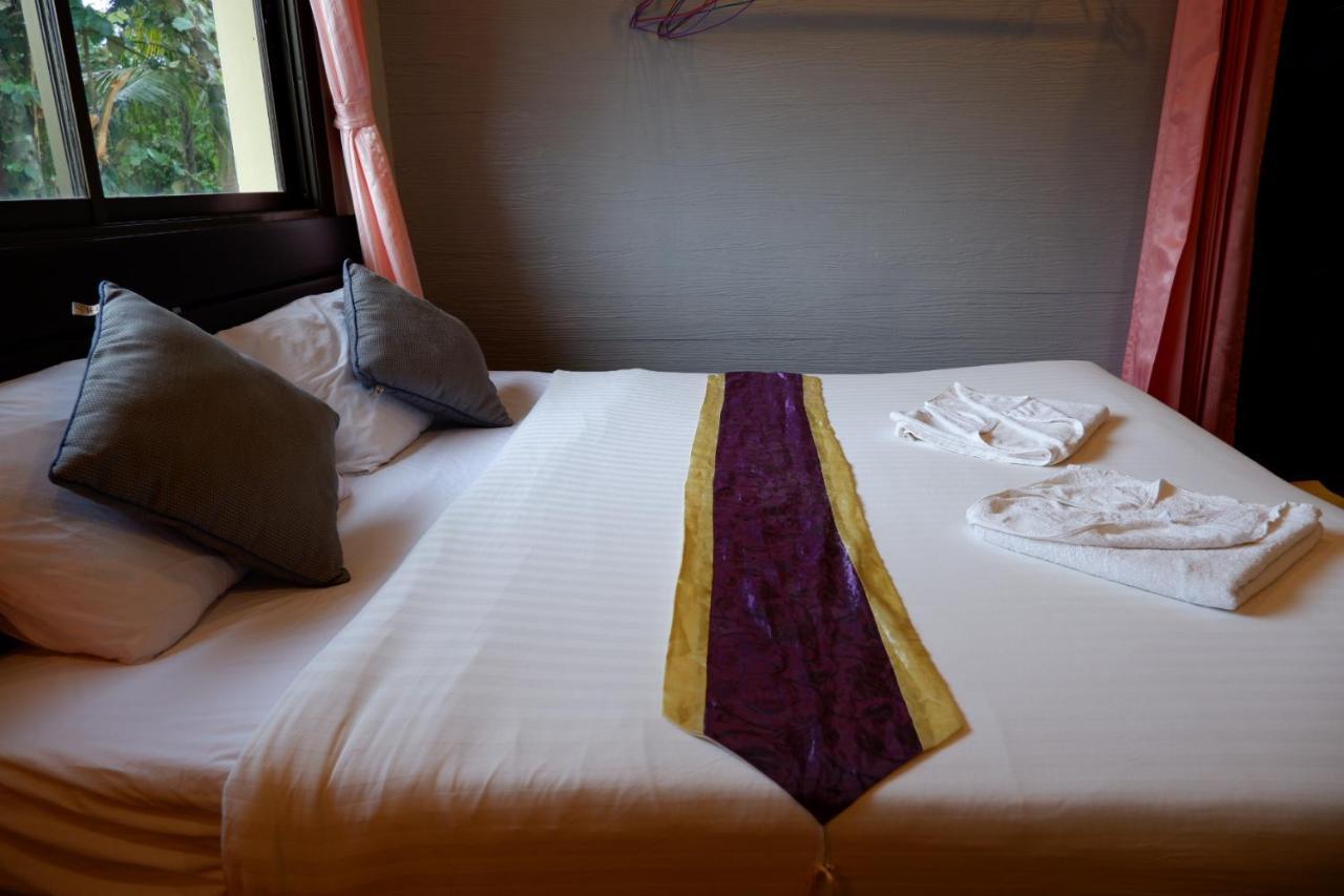 海滨小屋旅馆 Ko Lanta 外观 照片